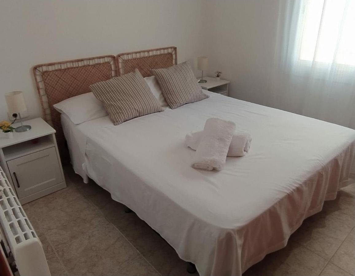 Apartamento Primera Linea De Playa Port-Segur เซกูร์ เด กาลาเฟย์ ภายนอก รูปภาพ
